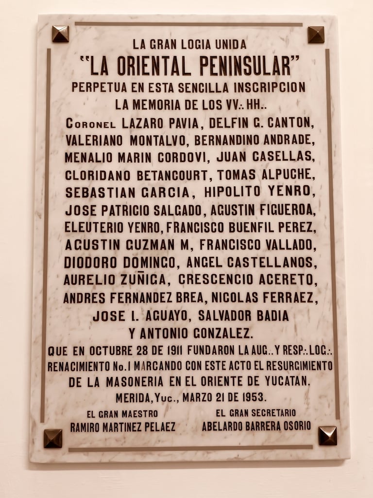 Historical Spanish plaque commemorating La Oriental Peninsular lodge founded in 1911, listing member names, Merida, 1953